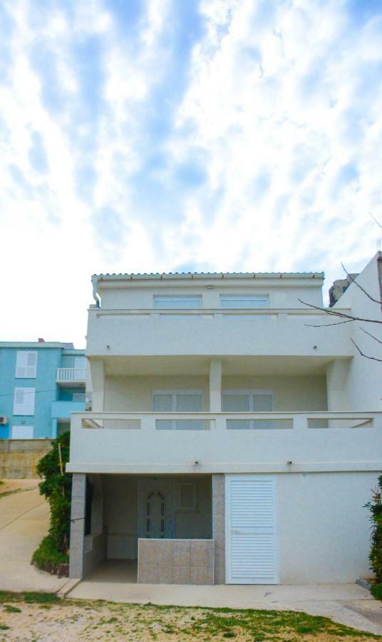 Apartment E&M Pag Town Exterior photo
